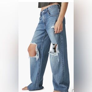 Lucky Brand Low Rise Super Wide Leg in Space Dust Wash Size 8/29 Distressed